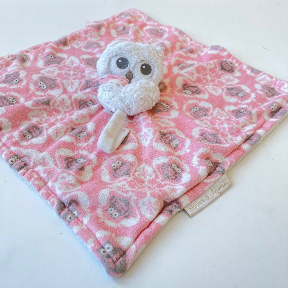 Blankets Beyond Lovey Pink Owl plush Security Blanket Fleece pacifier Holder